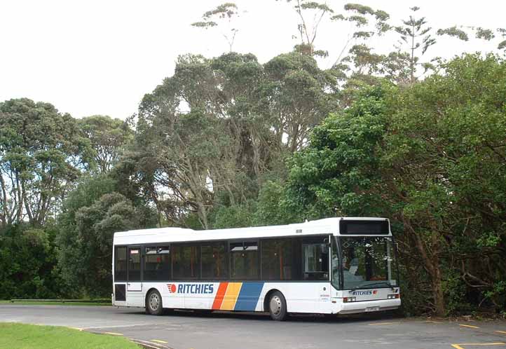 Ritchies Optare Excel 671